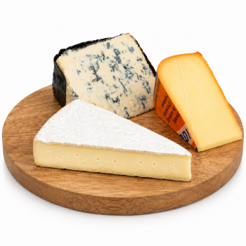 Kaasplank met kernhem, saint agur en roombrie