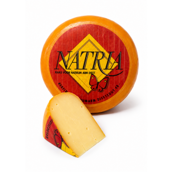 Low-salt cheese natural